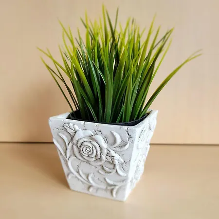 Helle Gemuetliche Dg Wohnung, 88qm, Klimatisiert Appartamento *