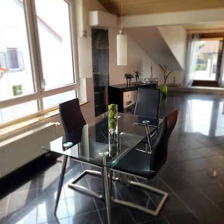 Appartamento Helle Gemuetliche Dg Wohnung, 88qm, Klimatisiert Filisburgo